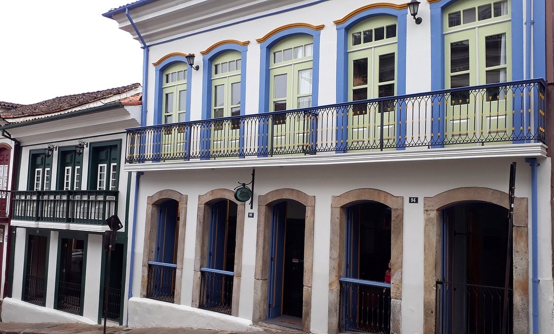 fachadas-dos-dois-casaroes (1).jpg
